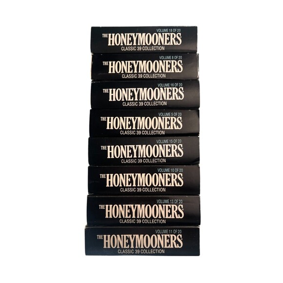 THE HONEYMOONERS Classic 39 Collection LOT of 8 VHS Tapes 16 Episodes 80s TESTED - Picture 14 of 16
